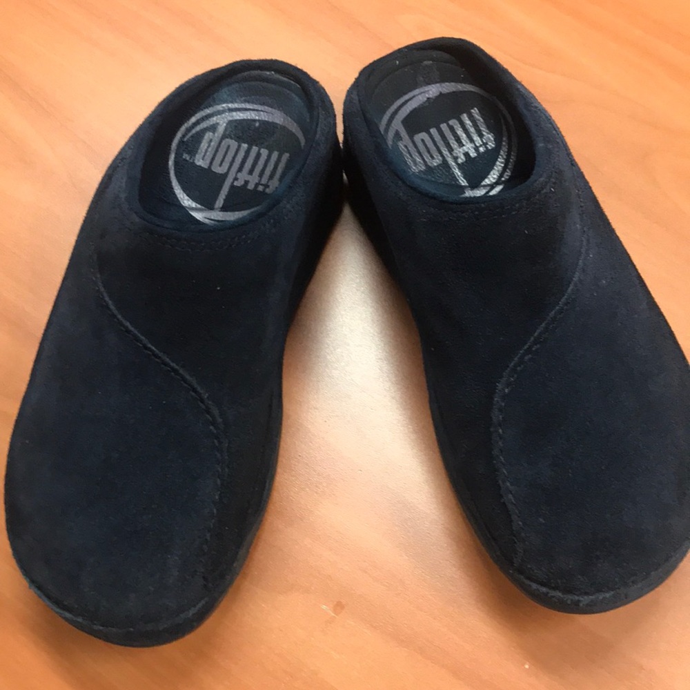 FIT FLOPS. Clogs